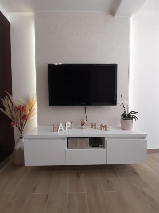 Apartment Lucky With Jacuzzi トロギール エクステリア 写真