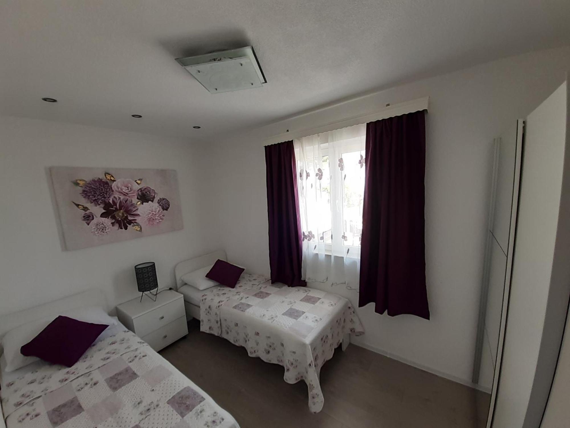Apartment Lucky With Jacuzzi トロギール 部屋 写真